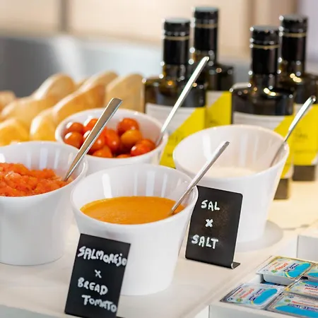 Ac Palacio Universal By Marriott Hotel