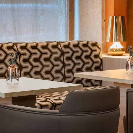 Hotel Ac Palacio Universal By Marriott 4*