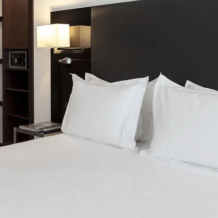 Hotel Ac Palacio Universal By Marriott