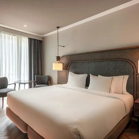 Ac Palacio Universal By Marriott ホテル 4*