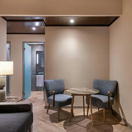 Ac Palacio Universal By Marriott ホテル 4*