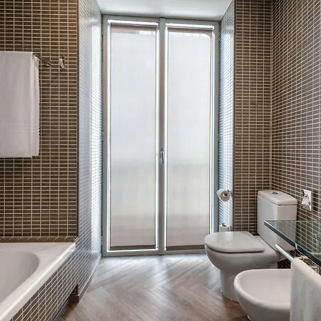 Ac Palacio Universal By Marriott ホテル 4*