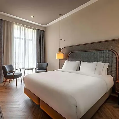 Ac Palacio Universal By Marriott Hotel