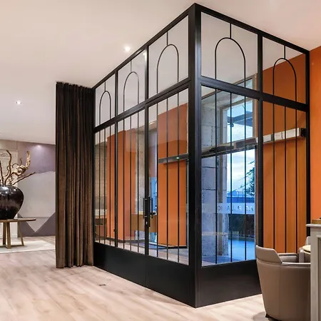 Hotel Ac Palacio Universal By Marriott 4*