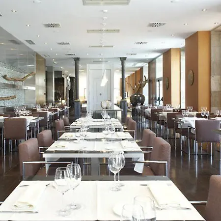 Hotel Ac Palacio Universal By Marriott