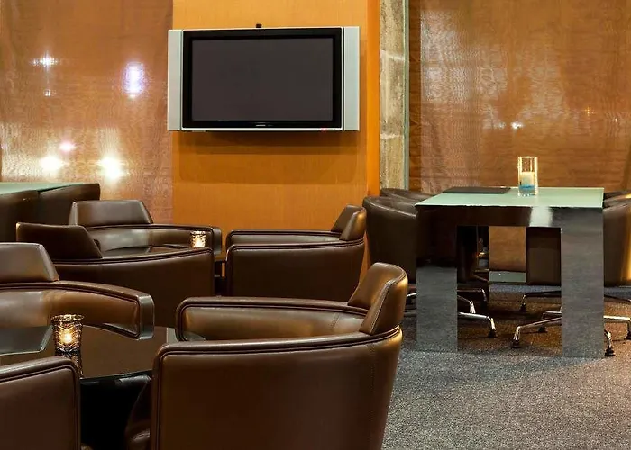 Ac Palacio Universal By Marriott מלון