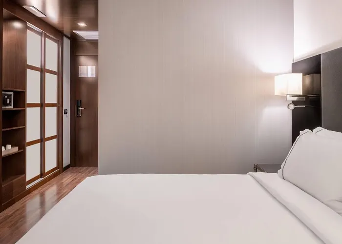 Ac Palacio Universal By Marriott מלון ויגו