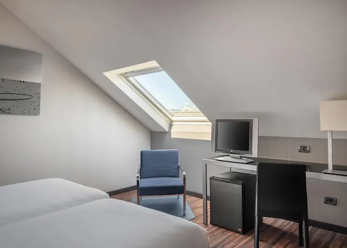 Ac Palacio Universal By Marriott מלון