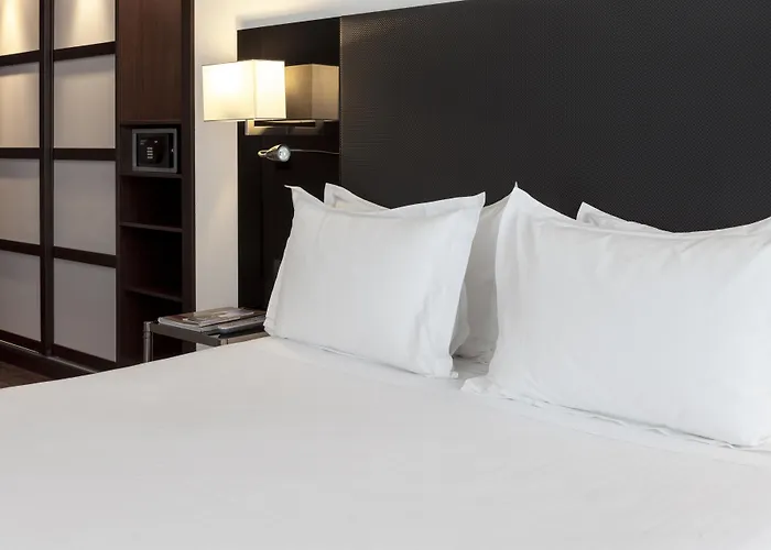 מלון Ac Palacio Universal By Marriott