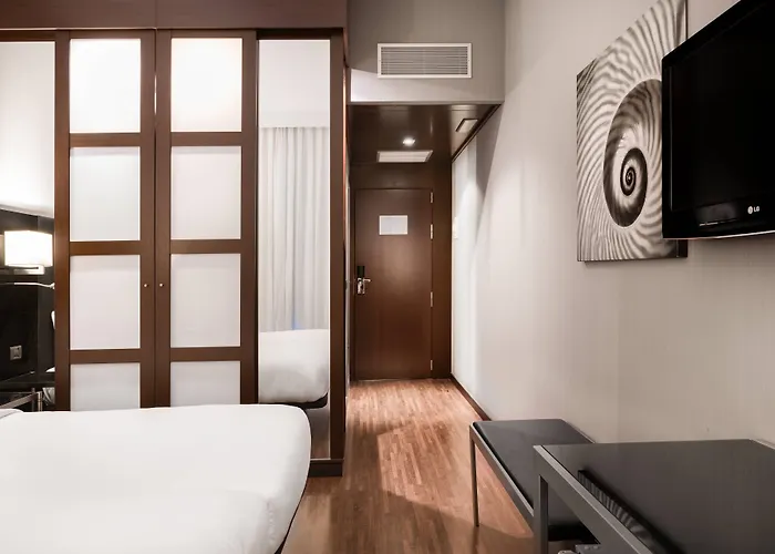 מלון Ac Palacio Universal By Marriott 4*